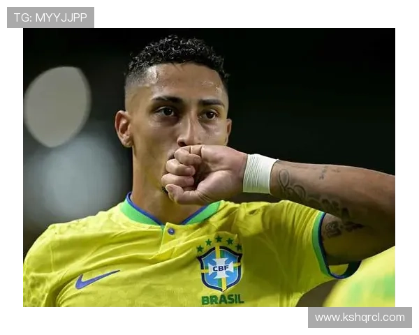 拉菲尼亚展现巴西队长潜力，近期表现稳健备受期待