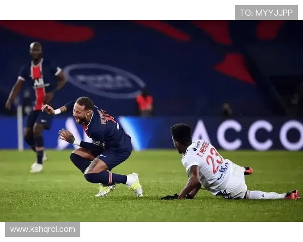 热刺边路进攻特点